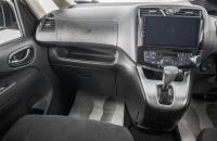 Nissan Serena 19 из 23
