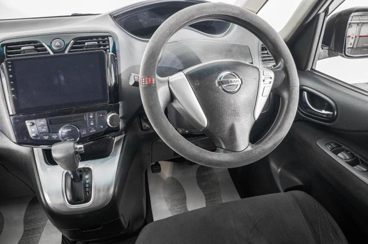 Nissan Serena 15 из 23