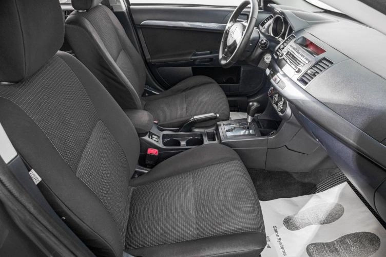 Mitsubishi Lancer 21 из 24
