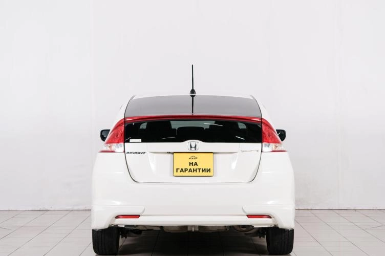 Honda Insight 5 из 6