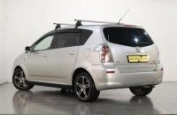 Toyota Corolla Verso 4 из 17