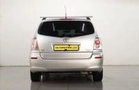 Toyota Corolla Verso 5 из 17