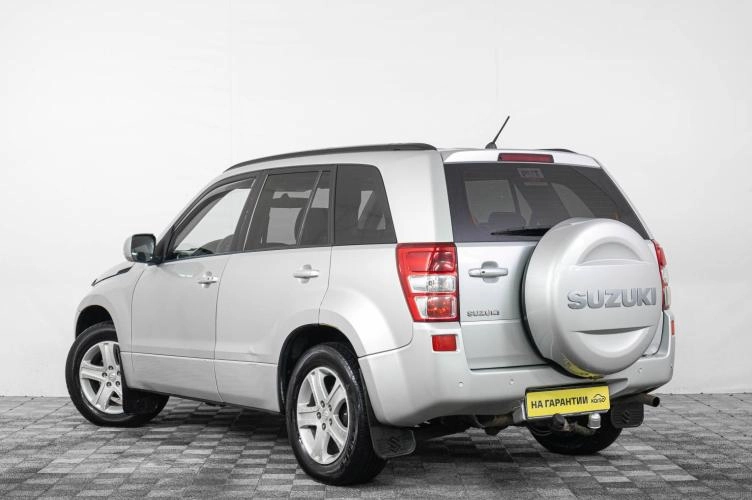 Suzuki Grand Vitara 4 из 6