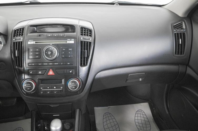 KIA cee'd 13 из 20