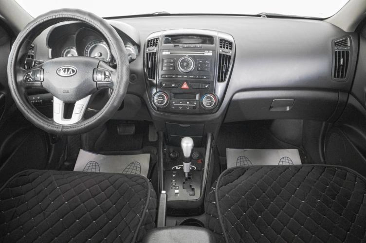 KIA cee'd 12 из 20