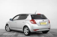 KIA cee'd 4 из 20