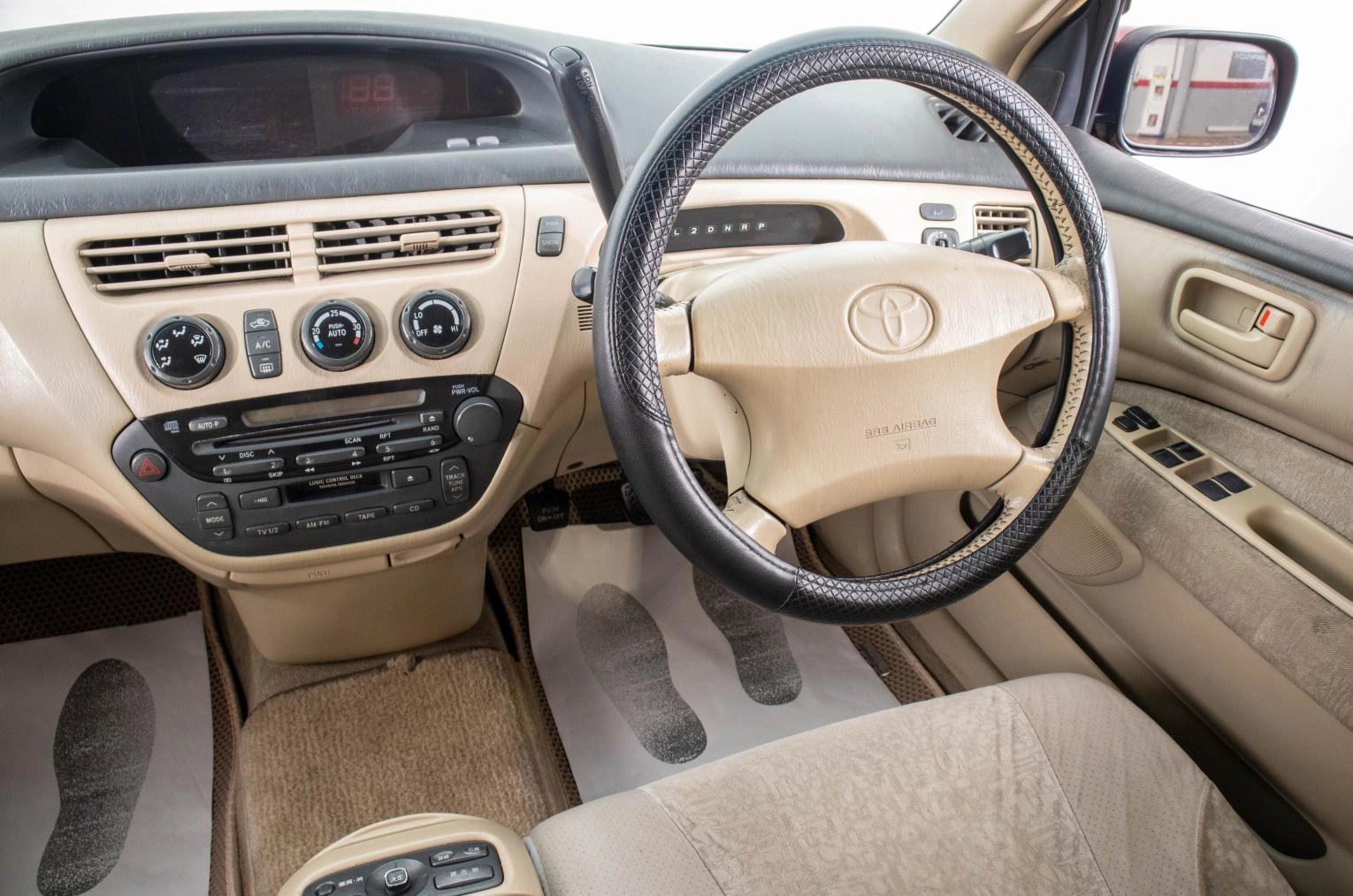 Toyota Vista Ardeo 15 из 23