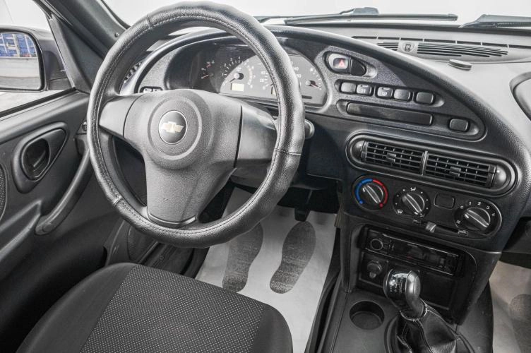Chevrolet Niva 14 из 23