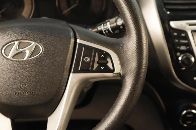Hyundai Solaris 14 из 19