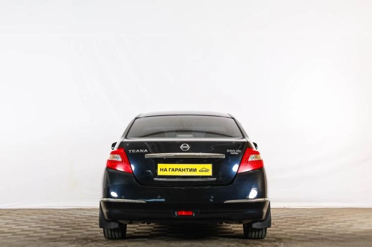Nissan Teana 5 из 6