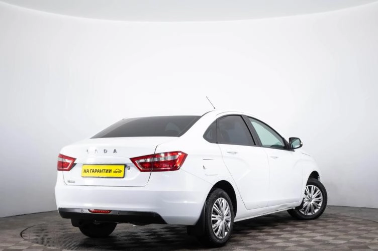 ВАЗ (LADA) Vesta 4 из 6