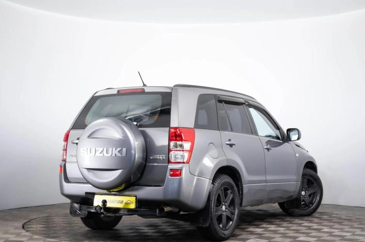 Suzuki Grand Vitara 4 из 6