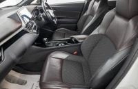 Toyota C-HR 22 из 26