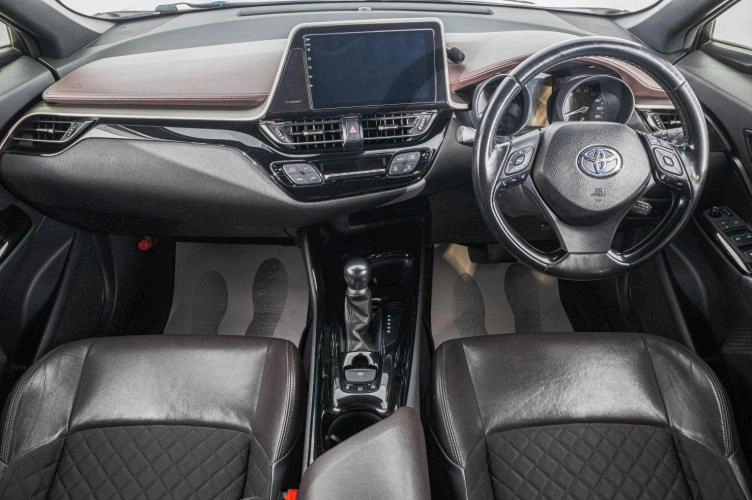 Toyota C-HR 9 из 26
