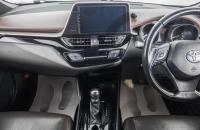 Toyota C-HR 17 из 26