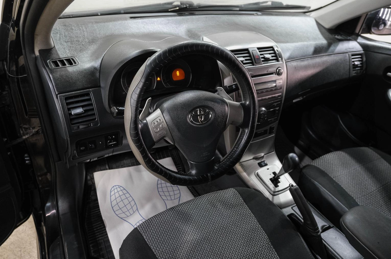 Toyota Corolla 13 из 30