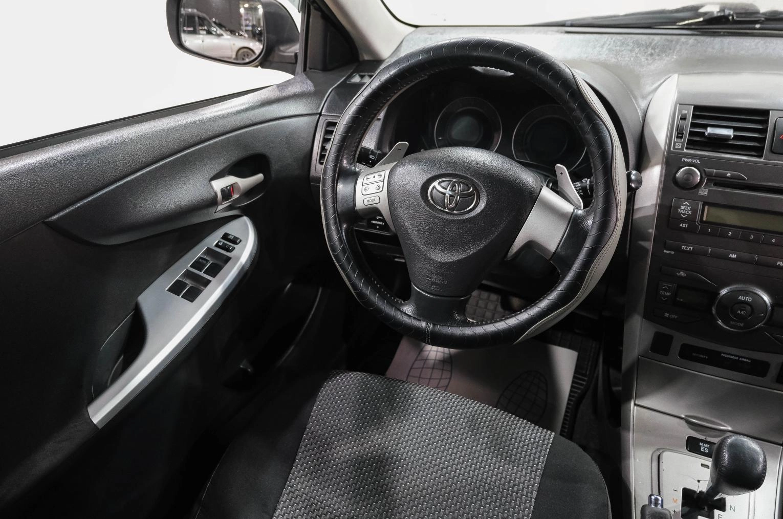 Toyota Corolla 16 из 30
