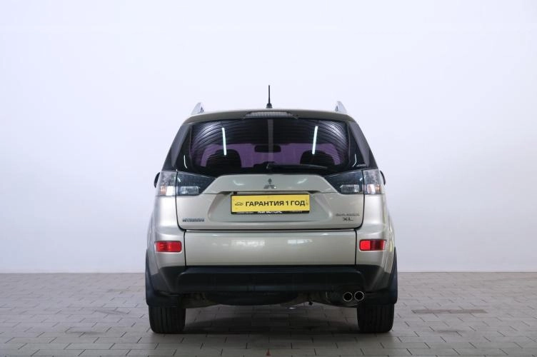 Mitsubishi Outlander 5 из 6