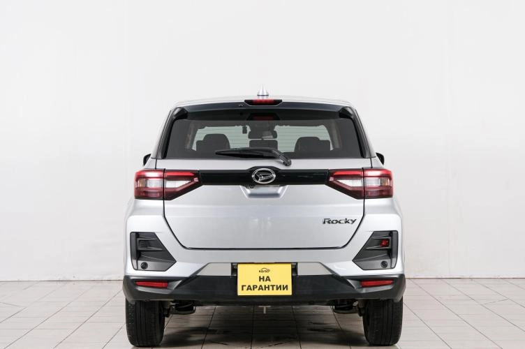 Daihatsu Rocky 5 из 6