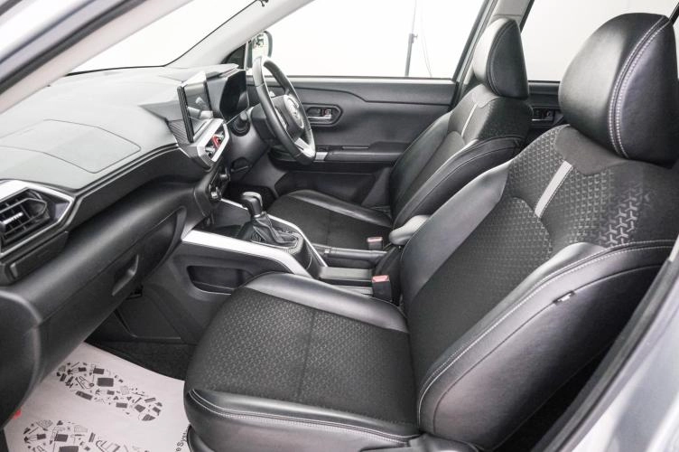 Daihatsu Rocky 13 из 23