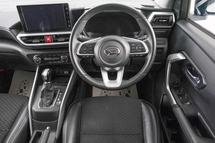 Daihatsu Rocky 14 из 23