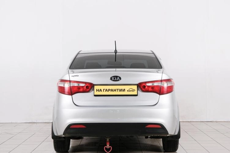 KIA Rio 5 из 6