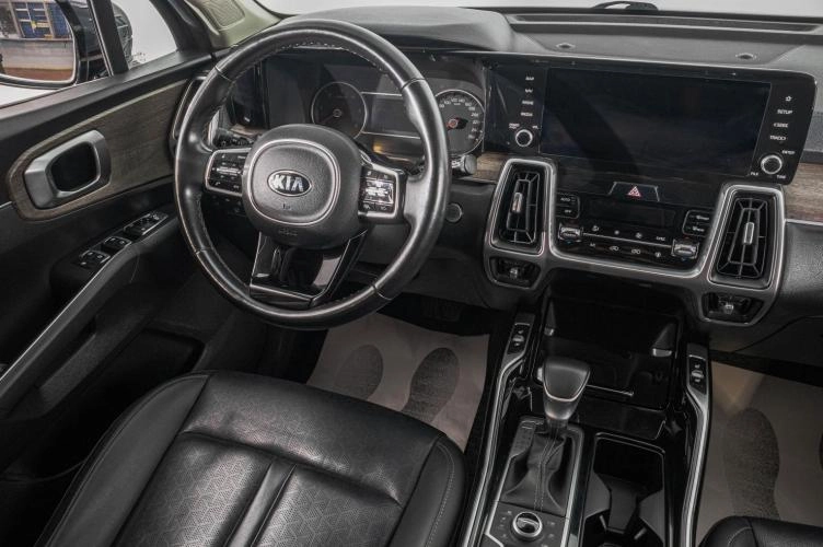 KIA Sorento 17 из 29