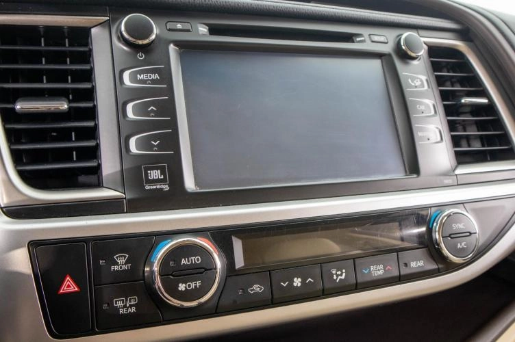 Toyota Highlander 20 из 29