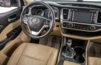 Toyota Highlander 18 из 29