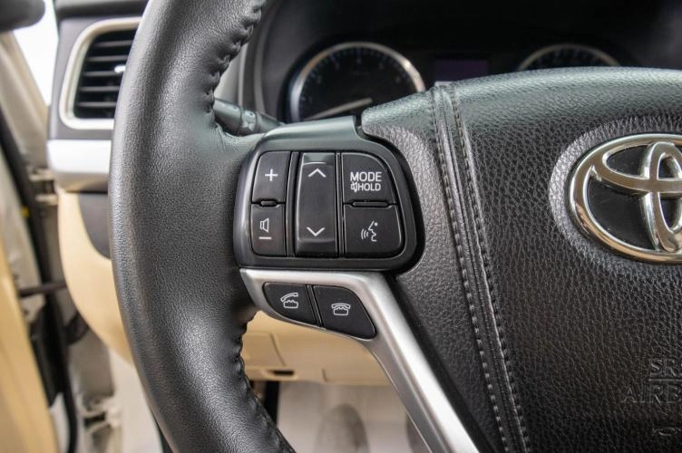 Toyota Highlander 16 из 29