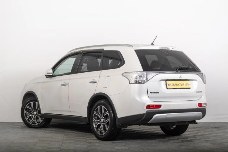 Mitsubishi Outlander 5 из 6