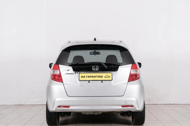 Honda Fit 5 из 6