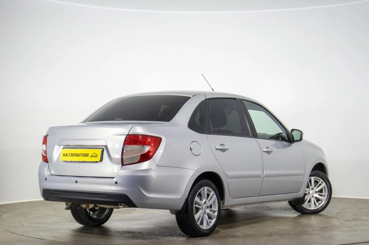 ВАЗ (LADA) Granta 4 из 6