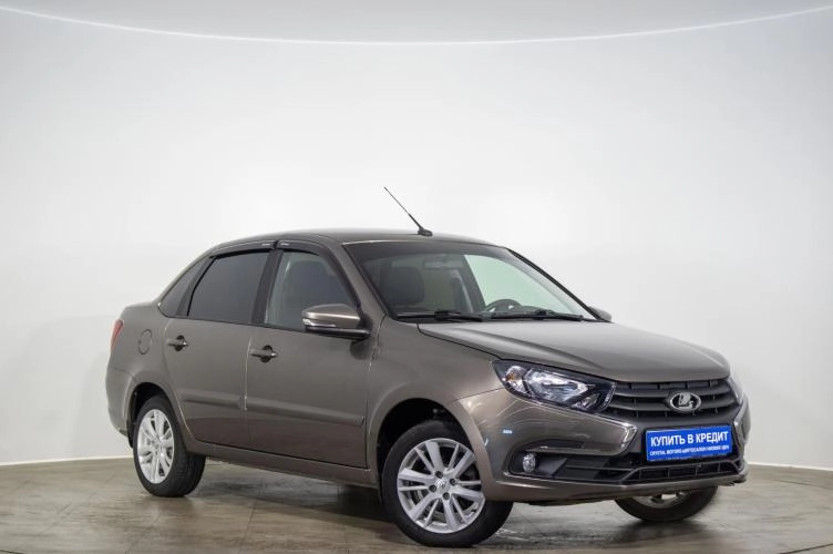 ВАЗ (LADA) Granta 1 из 6