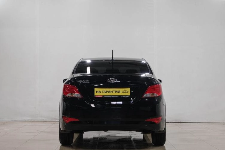 Hyundai Solaris 5 из 6