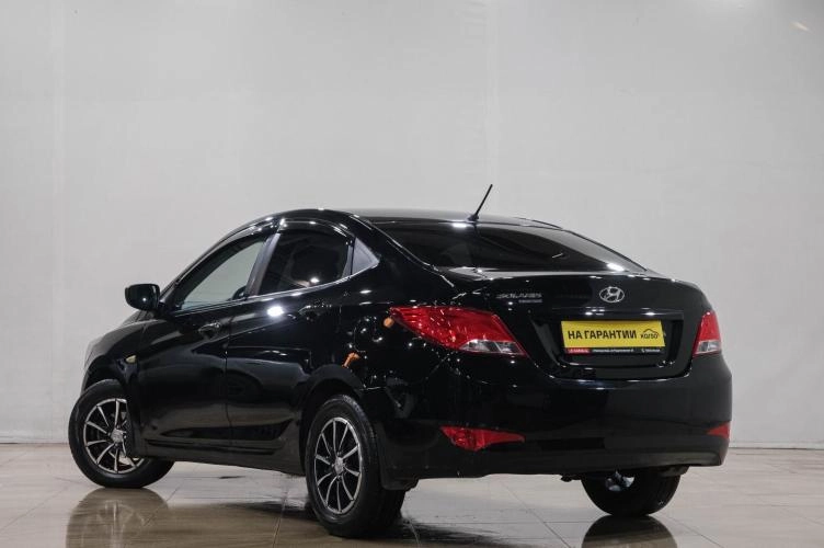 Hyundai Solaris 4 из 6