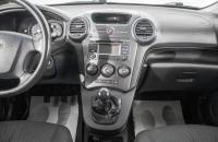 KIA Carens 15 из 22