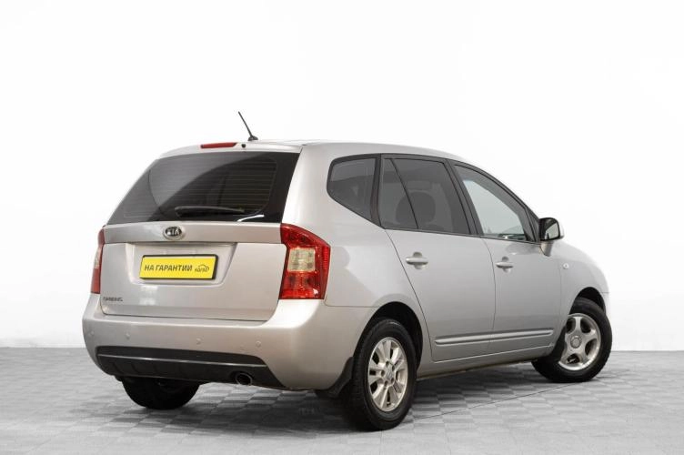 KIA Carens 4 из 6