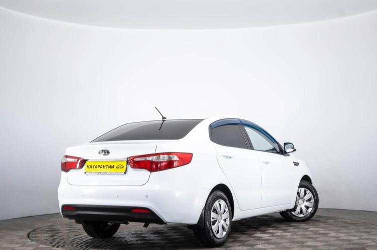 KIA Rio 4 из 6