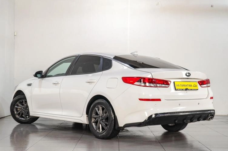 KIA Optima 4 из 6