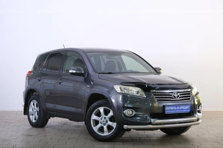 Toyota RAV4 1 из 6