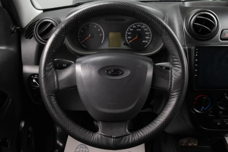 ВАЗ (LADA) Granta 9 из 16