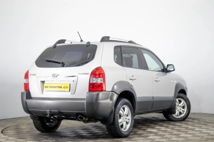 Hyundai Tucson 4 из 6