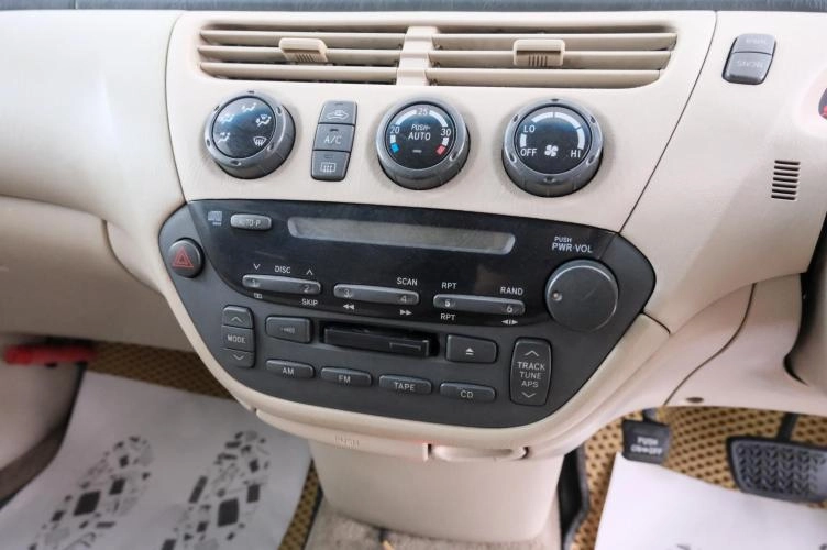Toyota Vista Ardeo 15 из 21
