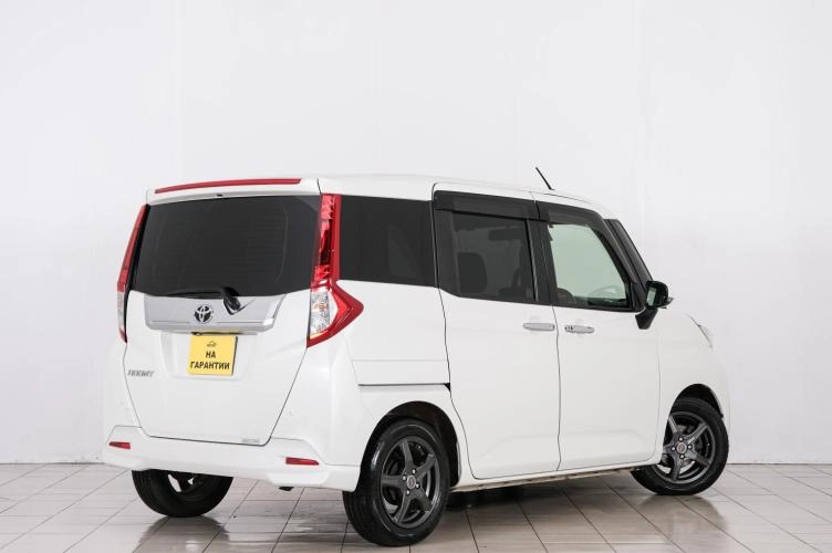 Toyota Roomy 6 из 6