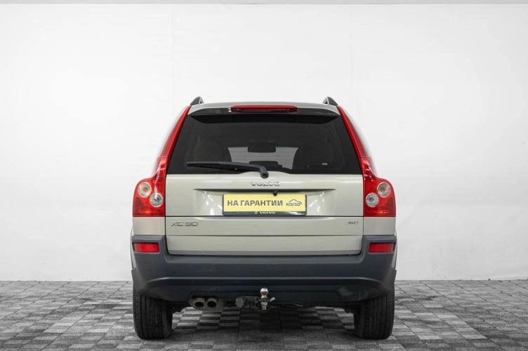 Volvo XC90 5 из 6