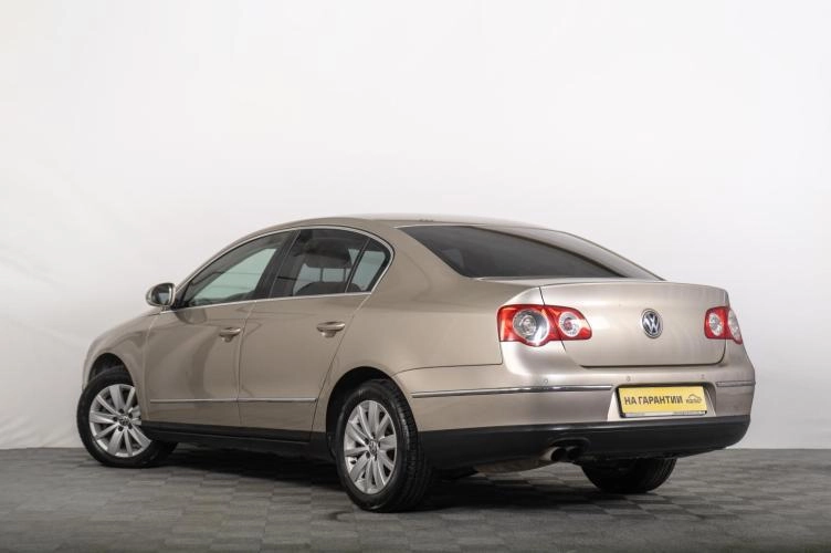 Volkswagen Passat 5 из 6