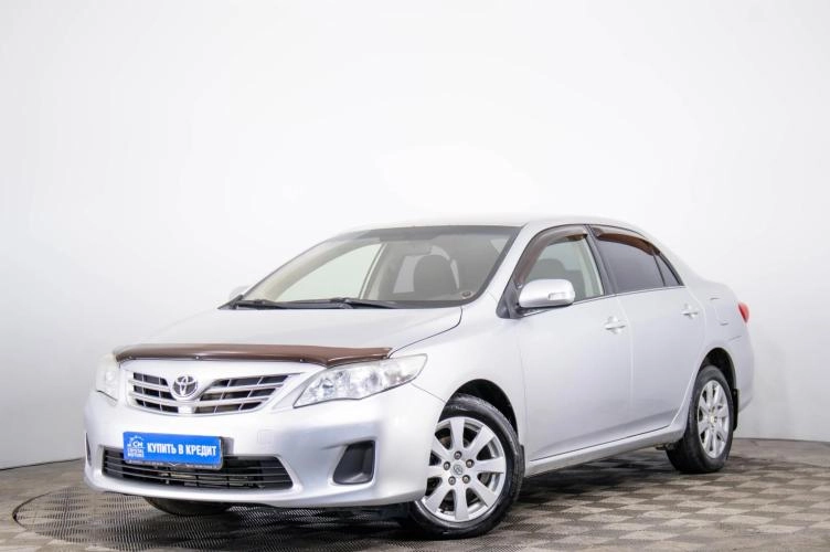 Toyota Corolla 3 из 6