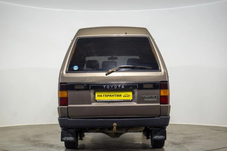 Toyota Town Ace 5 из 6