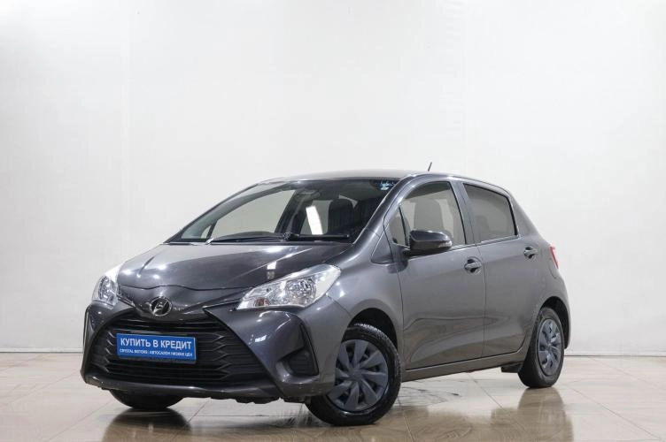 Toyota Vitz 3 из 6
